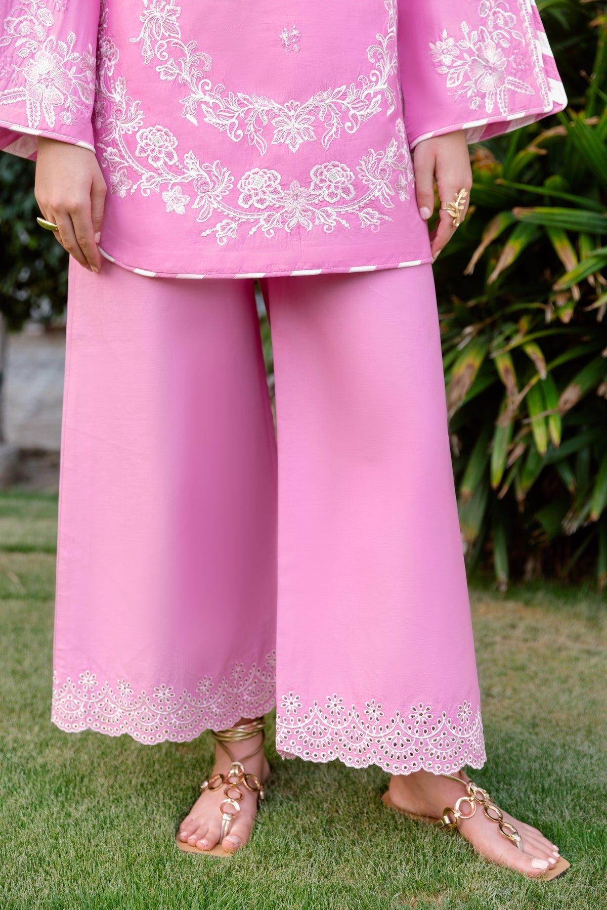 PINK LUXURY EMBROIDERED 2PCS SET (NPA2-25305) - READY TO WEAR