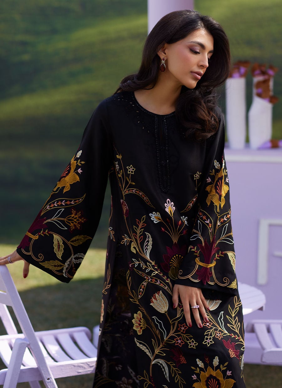 Eavan Shirt, Izaar And Dupatta