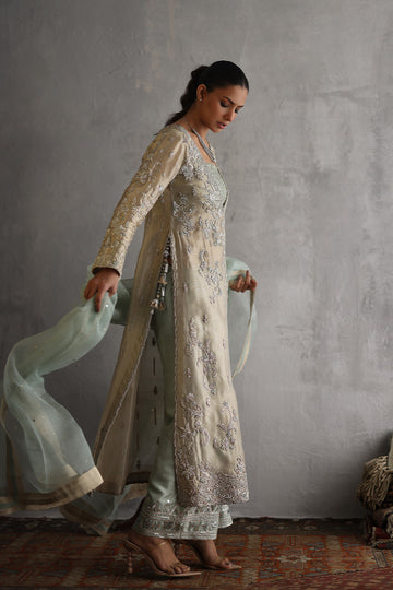 Marjan Nadia Farooqui