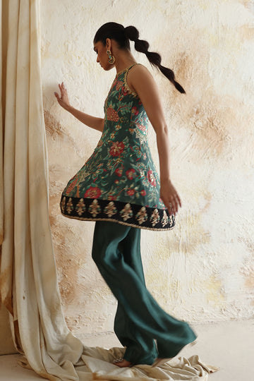 Nada Nadia Farooqui