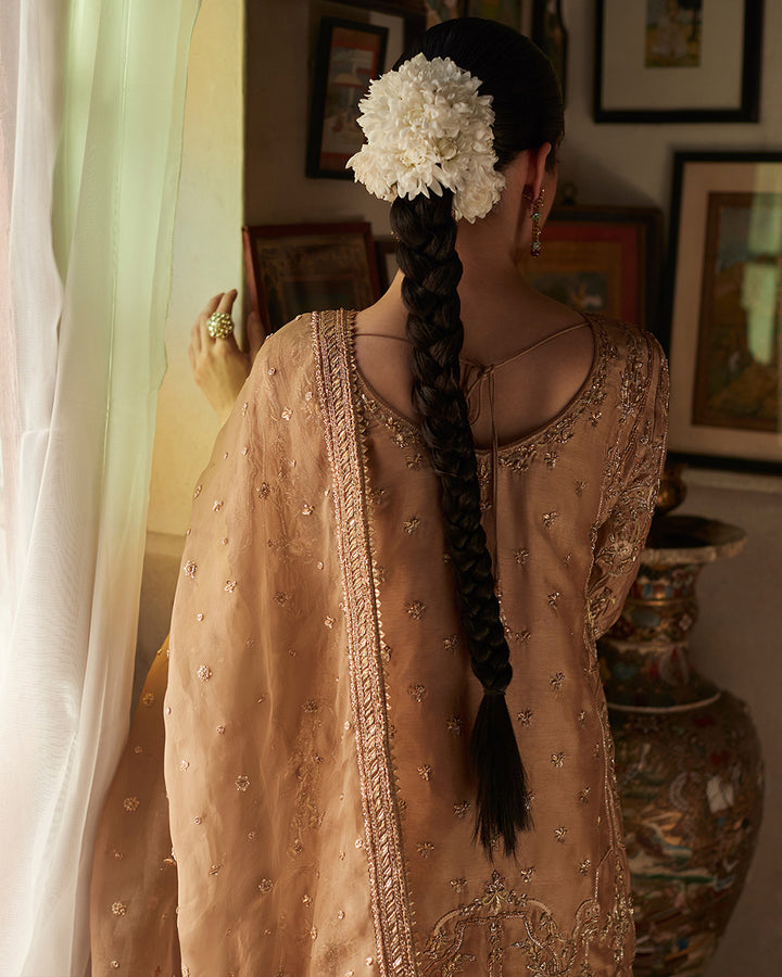 Awira FAIZA SAQLAIN