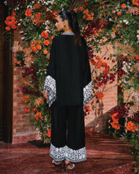 Pashmina checkmate Nia Mia
