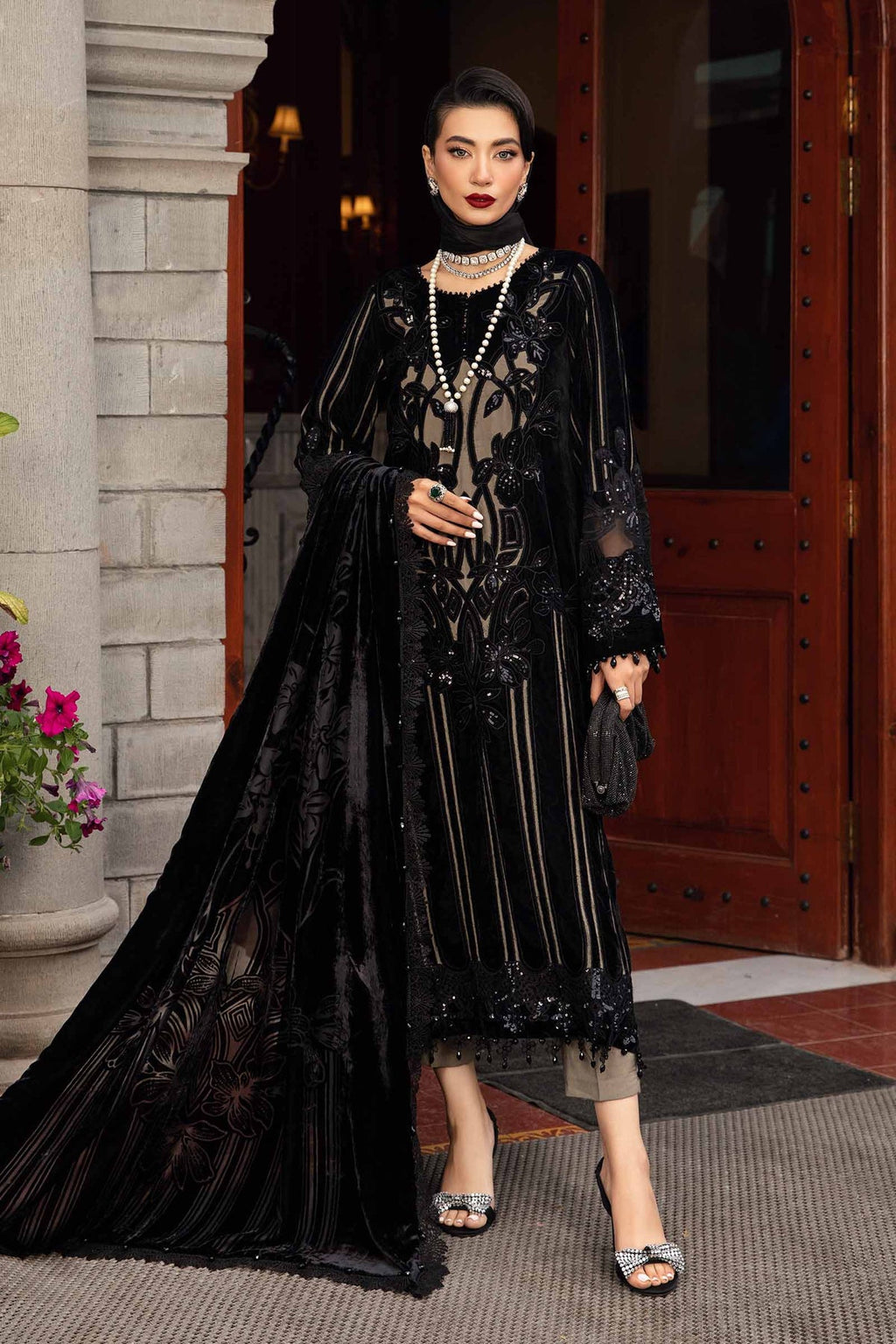 3 Piece Unstitched Embroidered Velvet Suit | DL-1205 – Alanii Official
