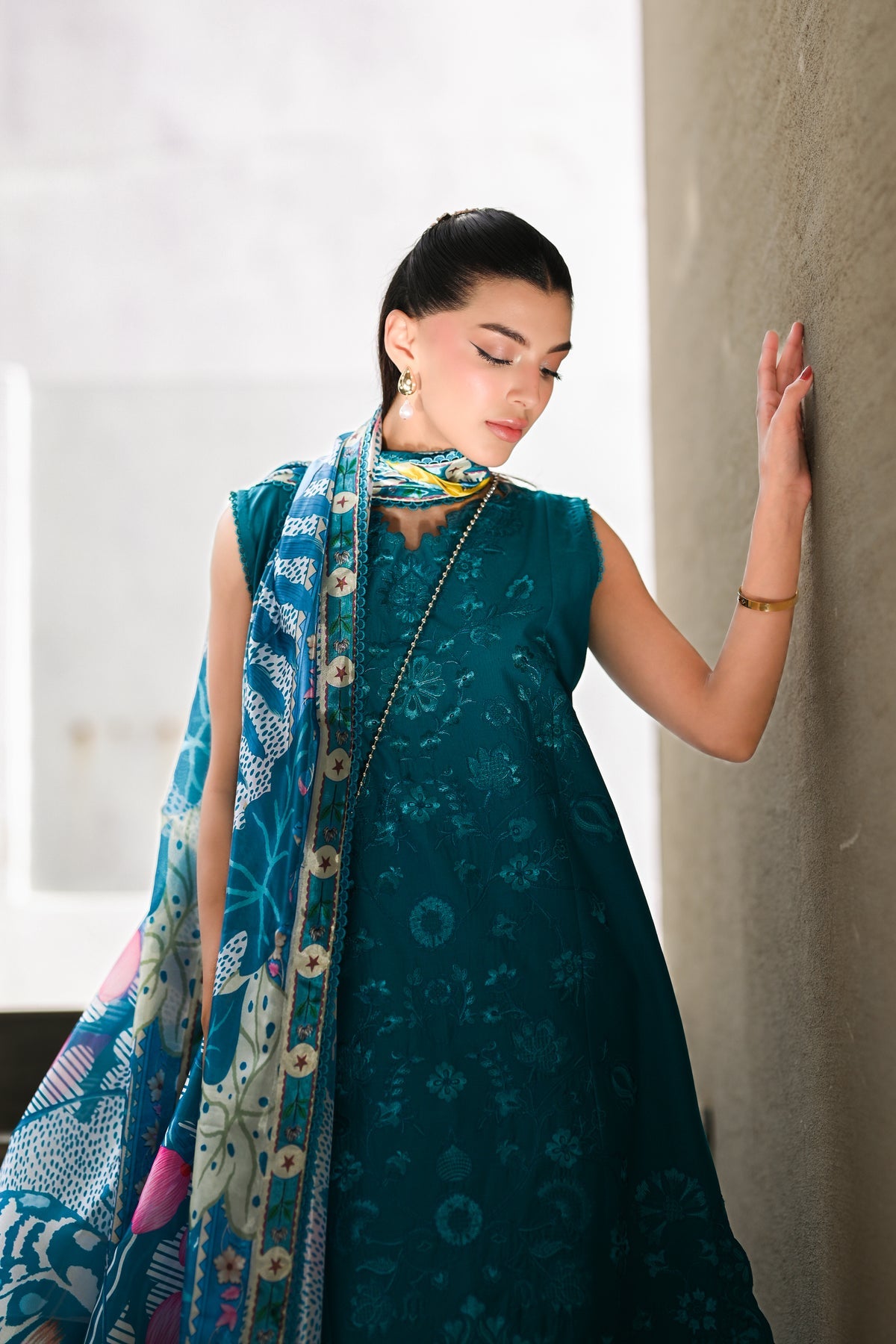 DEEP TURQUOISE LUXURY EMBROIDERED LAWN (NEL-26609)