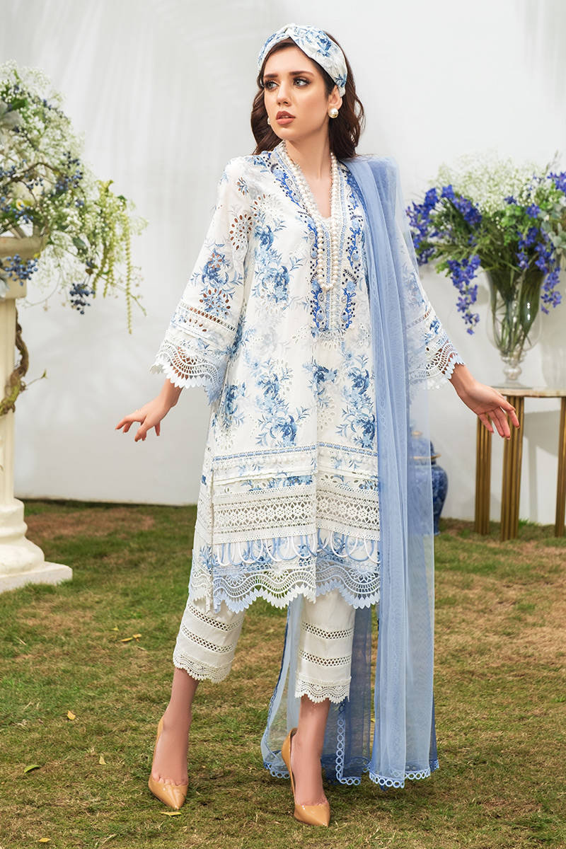 BLUE ROSE CHIKAN Farida Hasan