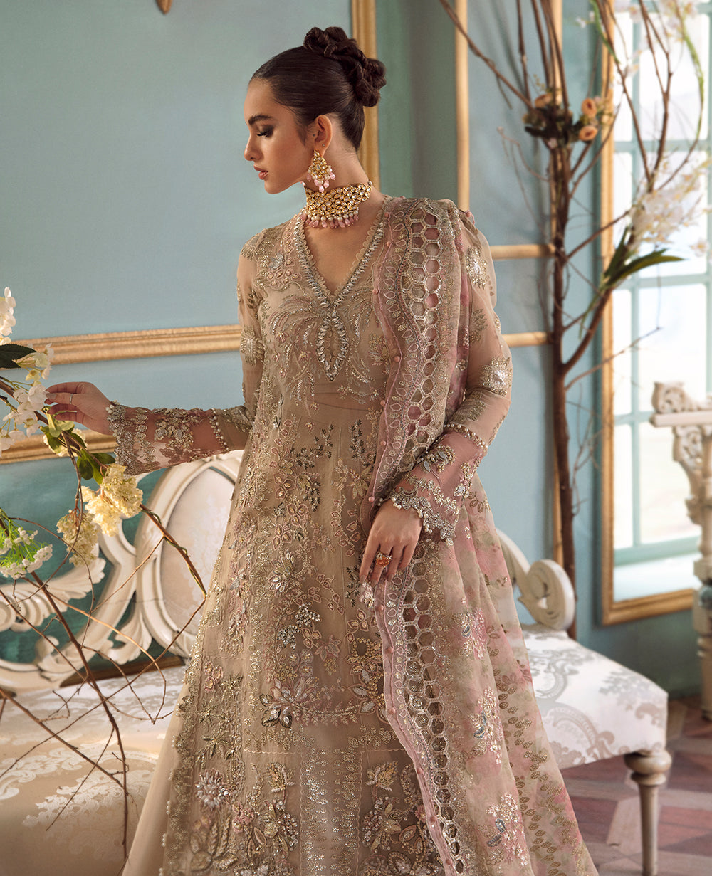 Un lys Republic Womenswear